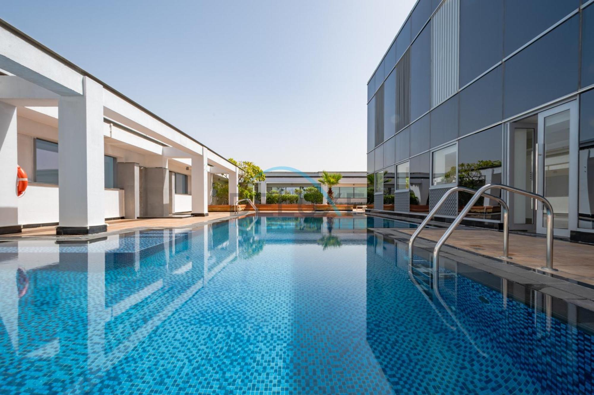 Limited Offer Book Now For A Great Rate & Comfort By Deluxe Holiday Homes دبي المظهر الخارجي الصورة